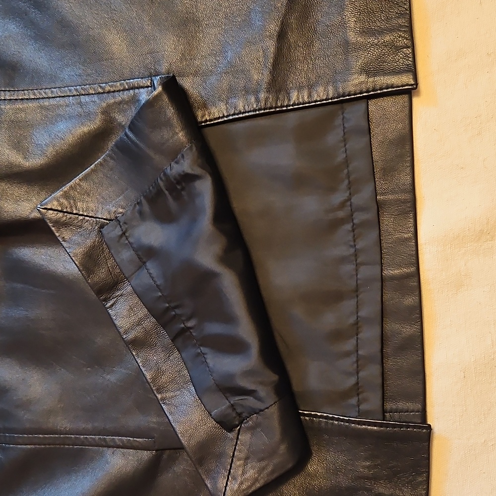 Talbots Black Leather Pencil Skirt - Picture 3 of 6